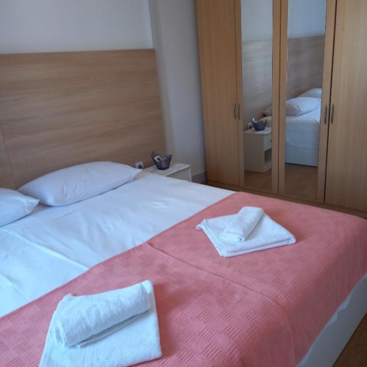 Apartment Silvana II Шибеник Экстерьер фото